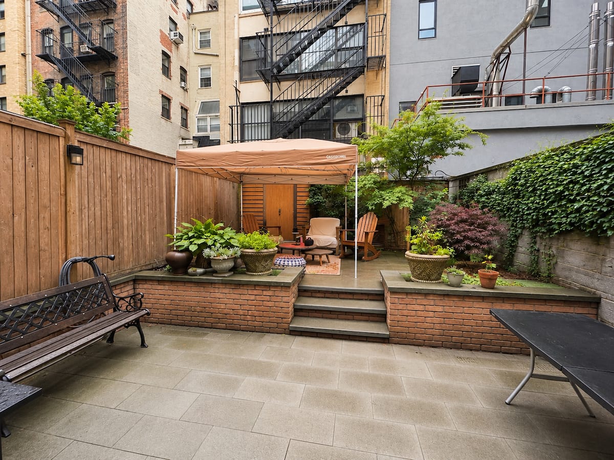 Private garden backyard